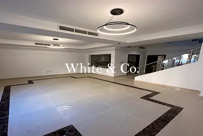 FIVE BEDROOMS | UNFURNISHED | VACANT NOW