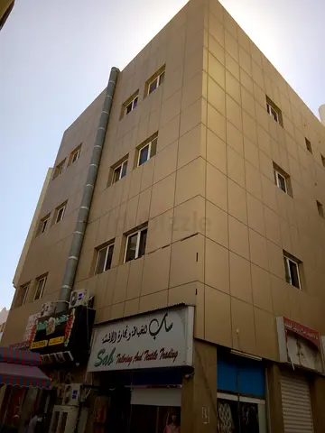 ROOM AVAILABLE NEAR SHARAF DG METRO