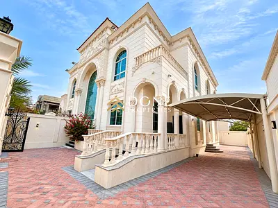 LUXURY AND VERY SPACIOUS 6BHK VILA WITH MADEROM WITH WARDROBE READY TO MOVE JUST 140k