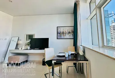 استوديو مفروش | الخليج التجاري | إطلالة على وسط المدينة