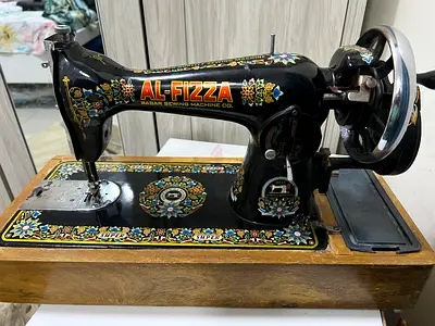 Vintage Al Fizza Manual Sewing Machine — Decorative Collectible