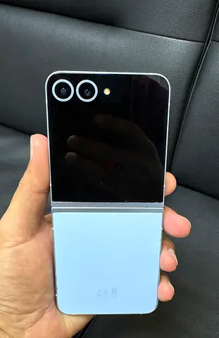 Galaxy Z Flip6 - Storage 256GB, Ram 12GB, Very good condition.
