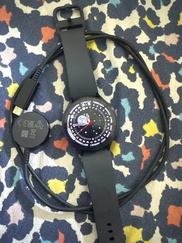 Used Smartwatch with Magnetic Charging Cable - Working Condition all app work no damage water proof