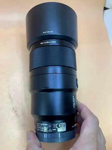 Sony FE 90mm f/2.8 Macro G OSS Lens