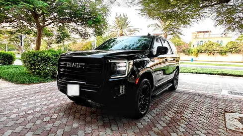 2023 GMC Yukon SLT BLACK Edition, 5.3L V8, AWD + GMC Warranty