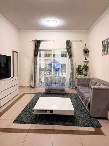 Tenanted 1BR | Next to Metro | Trafalgar