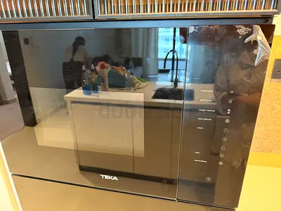 Microwave built-in