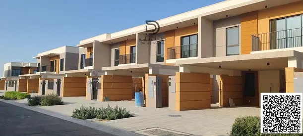 عرض مميز | تاون هاوس 4 غرف وغرفة خادمة للبيع في أزهى العامرة
