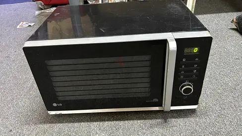 LG Countertop Microwave Oven - Good Working Condition