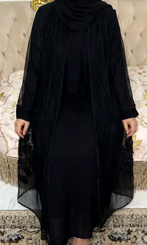 Black Sheer Abaya with Beaded Embroidery - Good Condition قياس اكس لارج شك يد كامل من الجناب طبقتين
