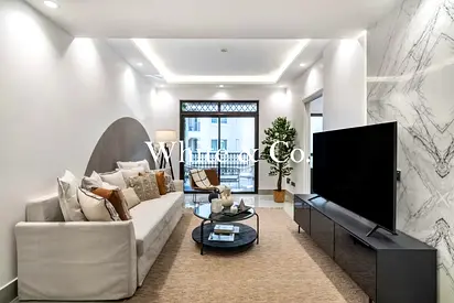 Full Upgraded | Vacant | Pool View |Bright
