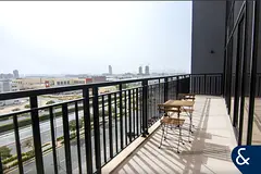 LARGE LAYOUT | NATURAL LIGHT | READY TO MOVE