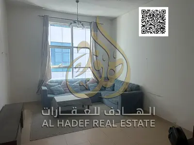 🏢 للإيجار السنوي – شقة غرفة وصالة في أبراج السيتي تاور  ✨ فرصة رائعة للسكن في موقع مميز وبسعر مناسب!  🏠 تفاصيل الشقة:  🛏️ غرفة وصالة 🛋️ مفروشة بال