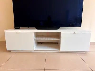 IKEA BYÅS TV Cabinet – High-Gloss White – Very Good Condition