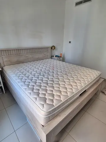 King sized bed