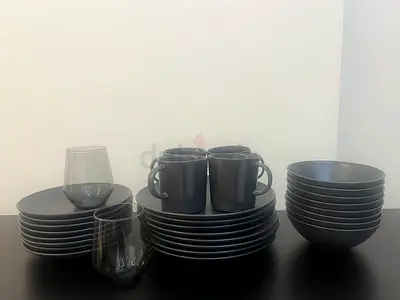 Minimalist Grey Dinnerware Set - Plates, Bowls & Mugs (12+ pieces)