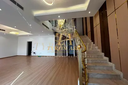 Huge Garden | Fully Landscaped | Modern Design