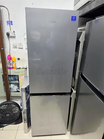 Hitachi bottom freezer Refrigerator