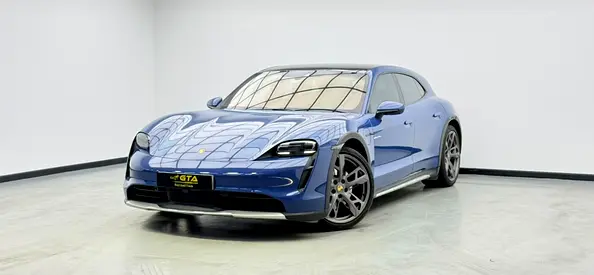 2022 Porsche Taycan 4, Porsche Warranty+Full Service History, GCC Specs.
