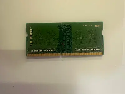 Pulled out of laptop OEM DDR4 SUMSUNG Laptop RAM SODIMM module - single stick