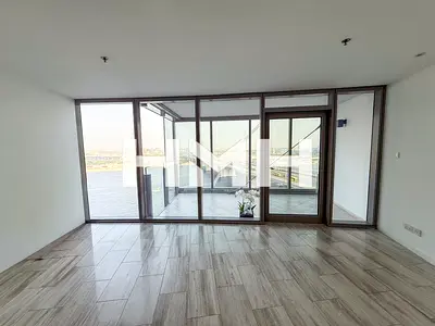 2 Bedroom Unit | Fully Renovated | Creek View