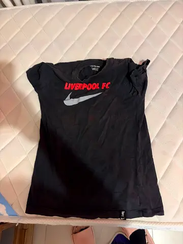 Nike Liverpool shirt for kids used 10-12 size