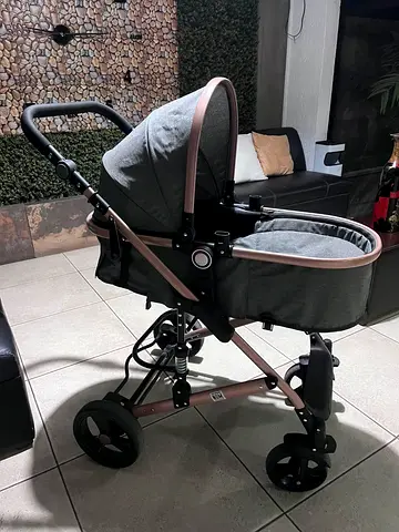 Baby stroller with bassinet