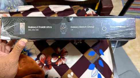 Brand new Samsung Galaxy Z Fold8 Ultra (256GB) with Galaxy Watch Ultra2 - Sealed