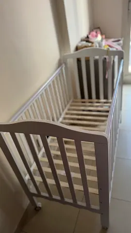 White Convertible Baby Crib / Cot - Good Condition