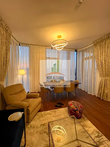 مفروشة 2BHK | أرضيات خشبية | إطلالات على المدينة والحديقة