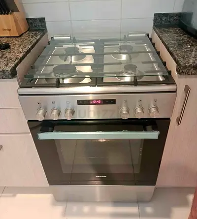 Siemens IQ300 Combination Top Gas Oven Electric Cooket 60x60cm Almost New
