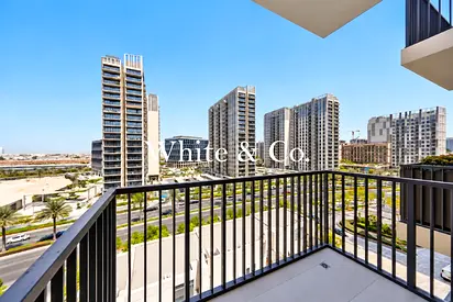 Boulevard View | Bright | Vacant November