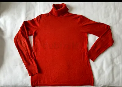 Sweater Gap size M