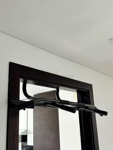 Pull up bar