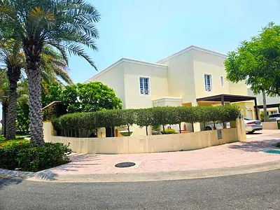 Upgraded | Extended 4-Bedroom Villa | Corner Plot