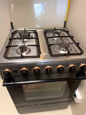 Urgent pick up. Toshiba gas cooker perfect condition. JVC