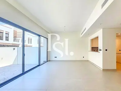 Corner Unit | Single Row | Prime Location