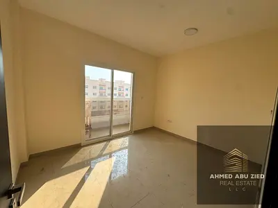 Master bedroom, large living area, central air conditioning, balcony with an open view, spacious kitchen, 2 bathrooms, high-end finishes, flexible pay