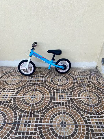 Kids balance bike - lightweight blue toddler trainer (good condition)