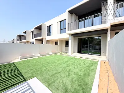 Best Deal | 3BR+ M | Backyard Ready