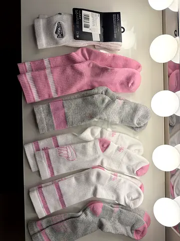 New Nike Socks Authentic – 7 Pairs (Pink, White & Grey)