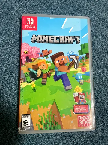 Minecraft (Nintendo Switch) - Complete Game Cartridge in Case