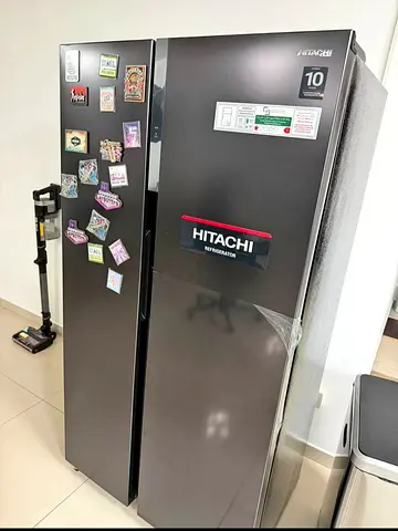 Hitachi Side By Side Refrigerator Just Couple of month Use Still in Under Warranty 4 Years