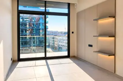 UNFURNISHED | MODERN AMENITIES | CLOSE TO MALL