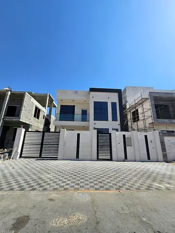 تملك حر ١٠٠٪ / موقع استراتيجي / جاهز للانتقال الفوري / سعر منافس لسرعه البيع
