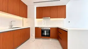 BRIGHT APARTMENT | MODERN LIVING | SPACIOUS