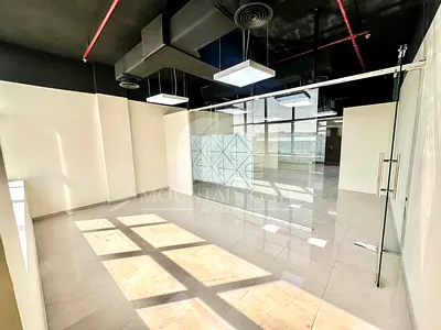 Vacant Business hub/ready/fitted/Great location