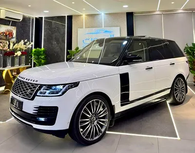 AUTOBIOGRAPHY RANGE ROVER VOGUE || GCC II TOP RANGE I| PANORAMIC I| SCREENS || AMAZING COLOR