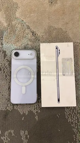 iPhone Air  (white blue) with original box and MagSafe case