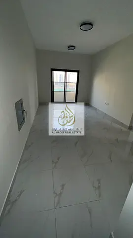 🏡 للإيجار السنوي – غرفة وصالة في النعيمية 1، عجمان  ✨ أول ساكن | مساحة واسعة | موقع مميز ✨  🔹 غرفة نوم ماستر 🔹 صالة واسعة 🔹 2 حمام 🔹 بلكونة 🔹 خز
